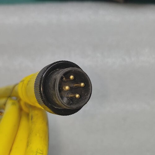 询价-AB工业连接线889NF4AFNU6F黄色线身带黑色