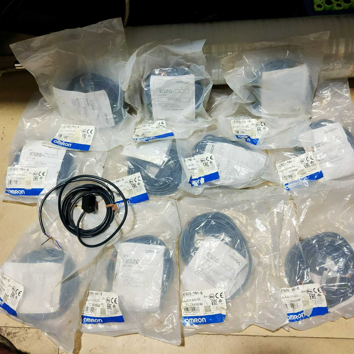带包装E3ZG-T61-S光电开关，共11包，一包询价