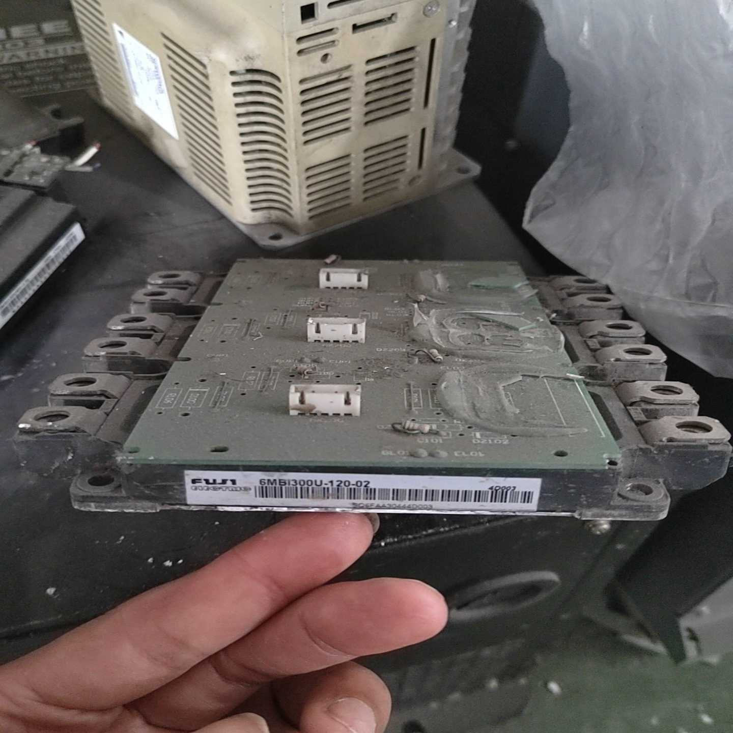 6MBI300U-120-02~询价