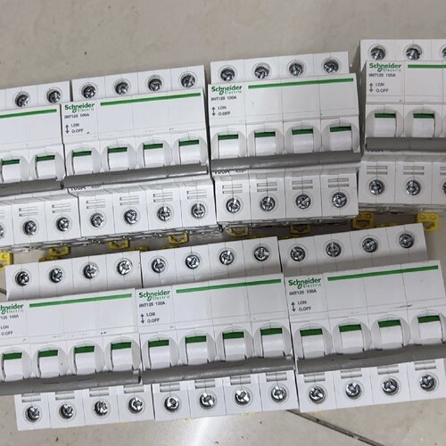 施耐德INT125隔离开关