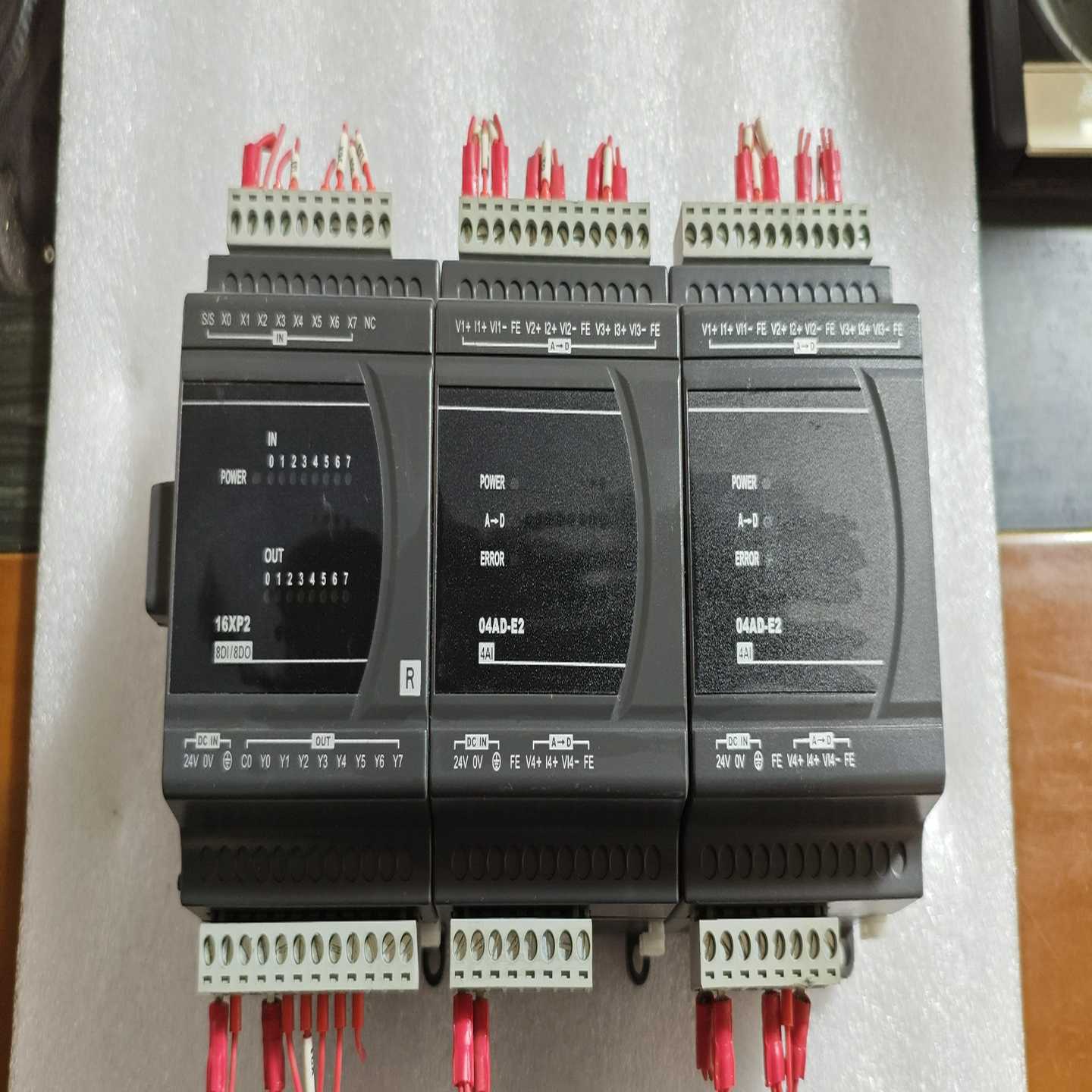 台达PLC模块DVP16XP211R和DVP04AD-E2,--议价商品