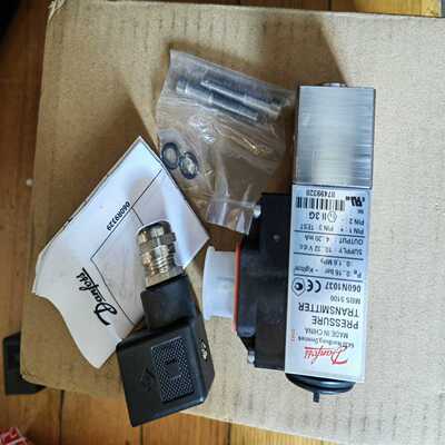 询价全新丹佛斯压力传感器060N1037，原装正品，带原厂说明