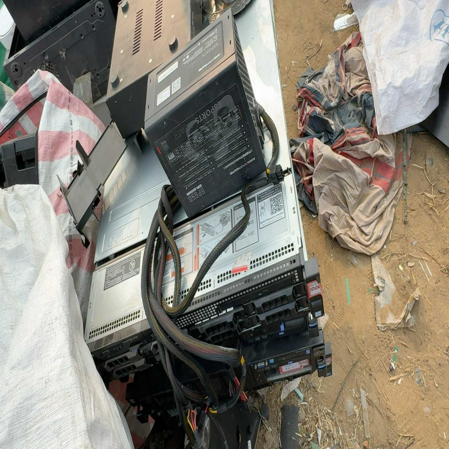 议价戴尔r7w303个2t硬盘2条16g内存现货/维修