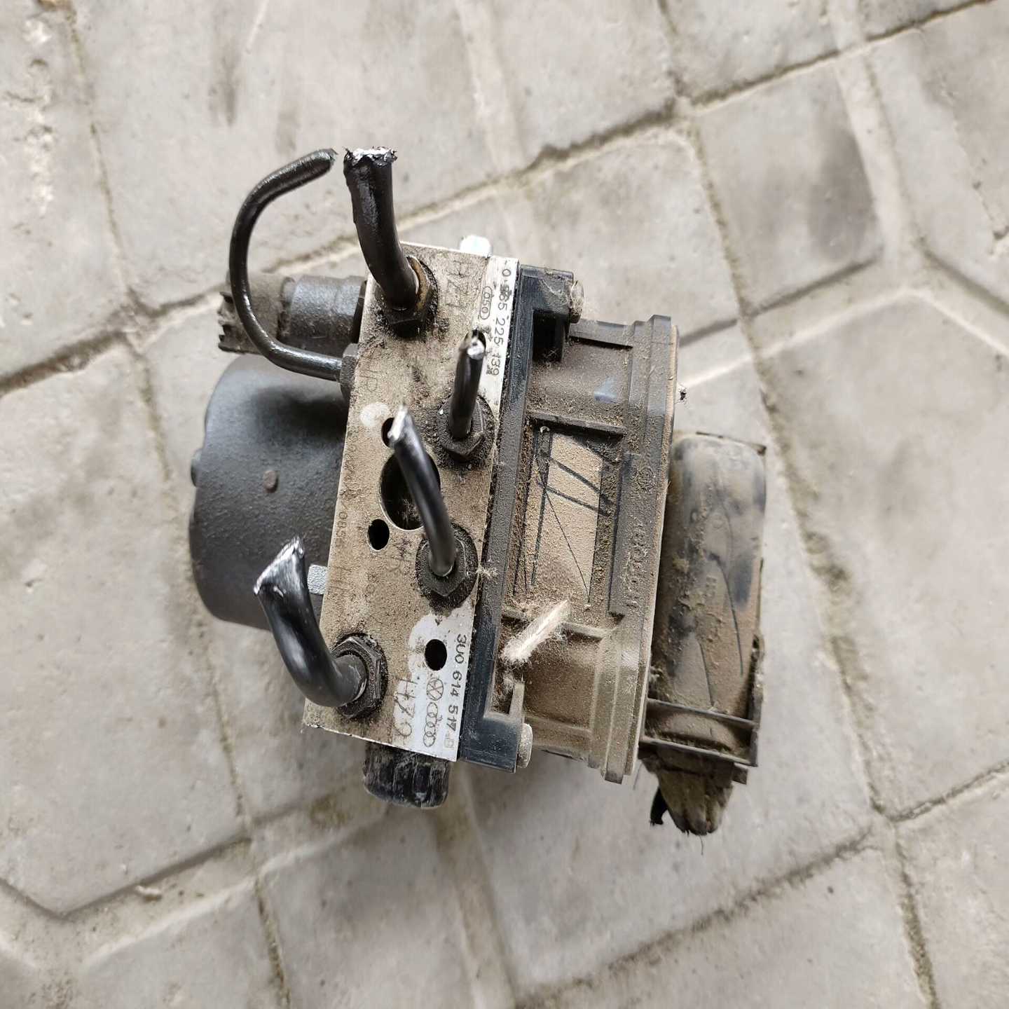 大众帕萨特领域明锐B5ABS泵3U0614517B，原装正品--议价商品