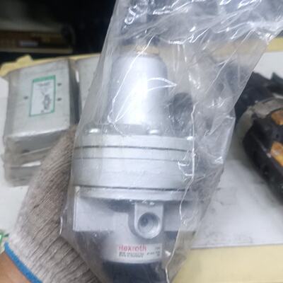 力士乐精密调压阀0821302184未使用拍前询价