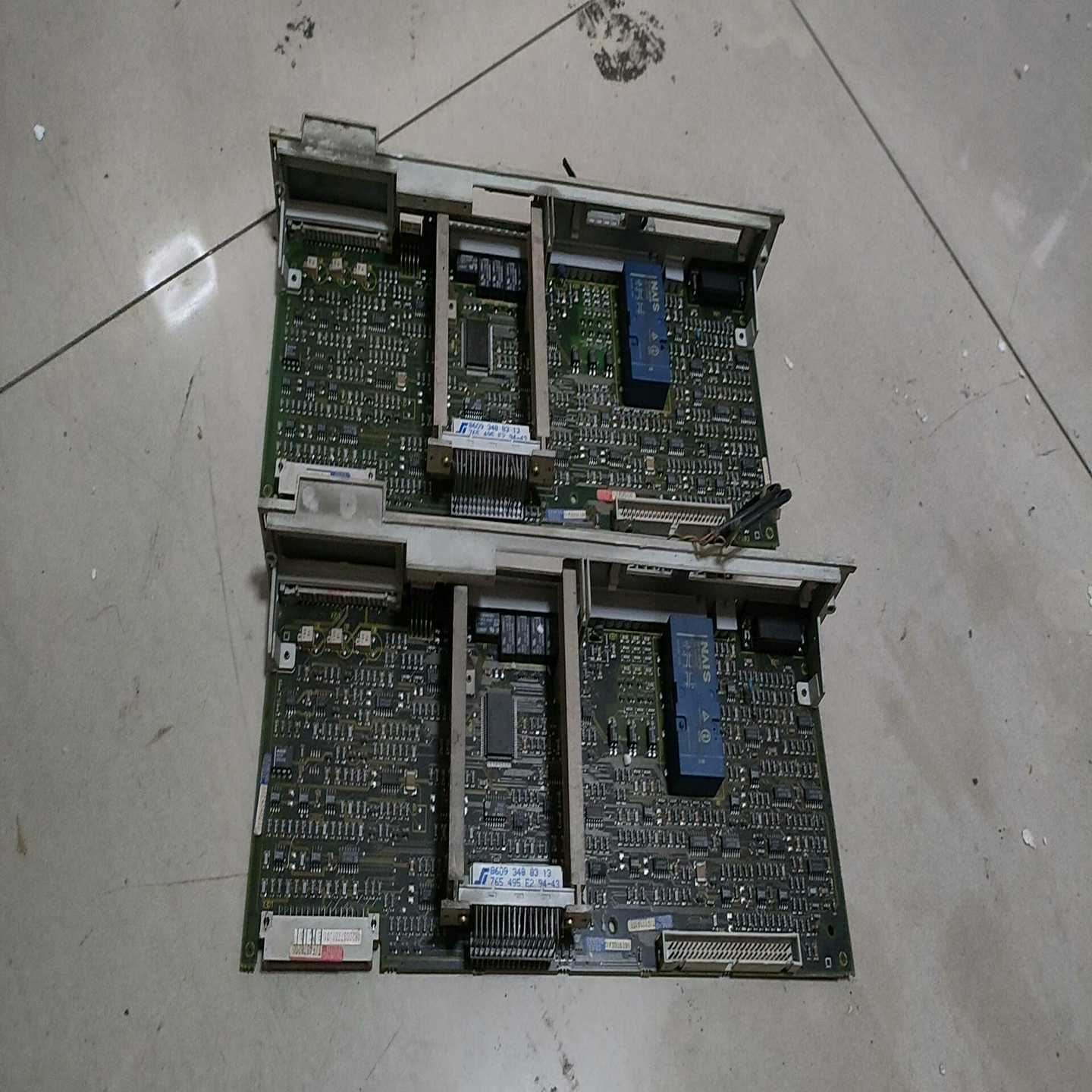 议价西门子伺服轴卡6SN1118-0AA11-0AA1实物拍