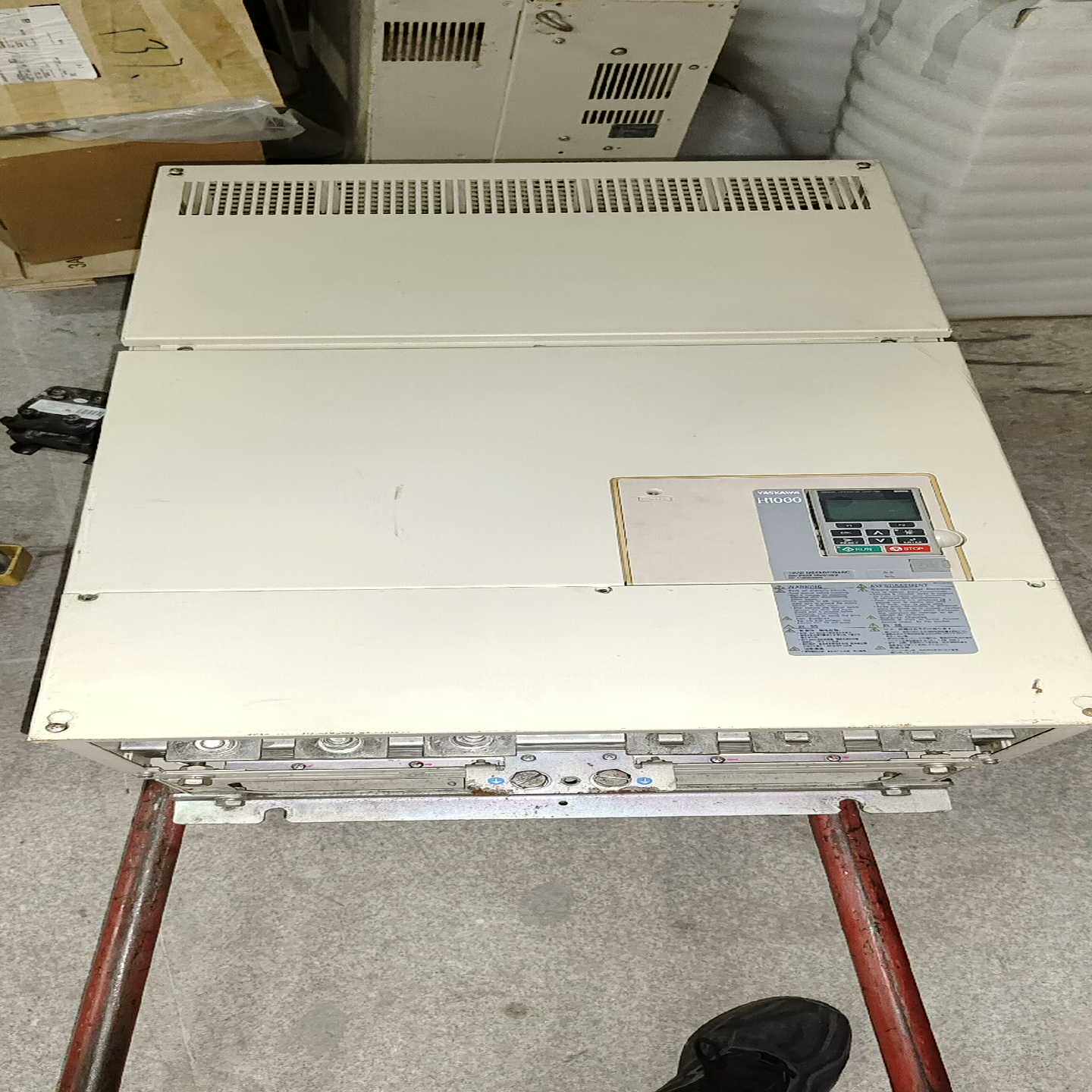 安川A1000220KW变频器AB4A0414AAA拆询价