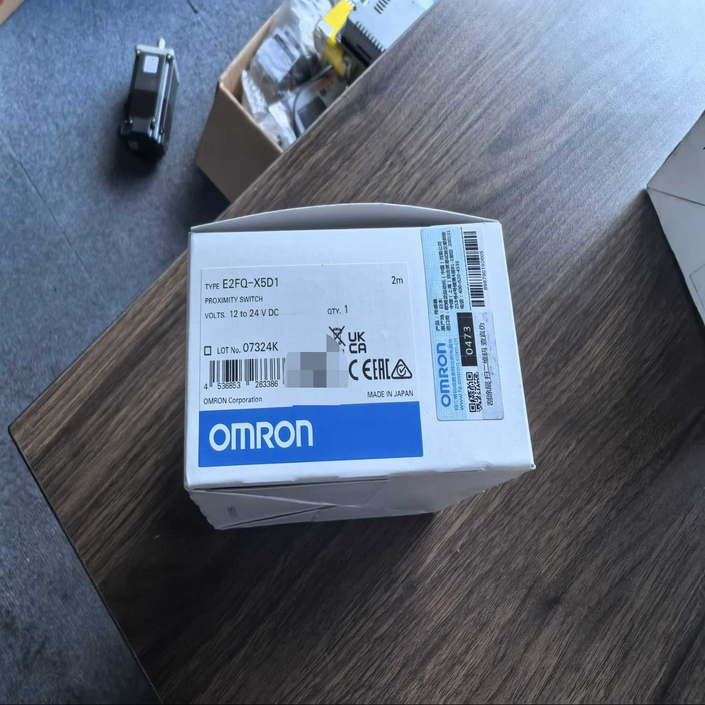 接近开关E2FQ-X5D1询价