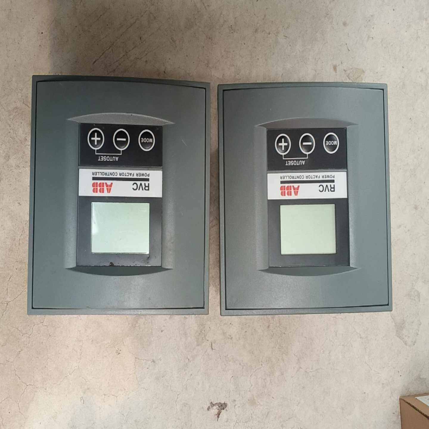 ABB功率因数补偿控制器RVC（电子设备）