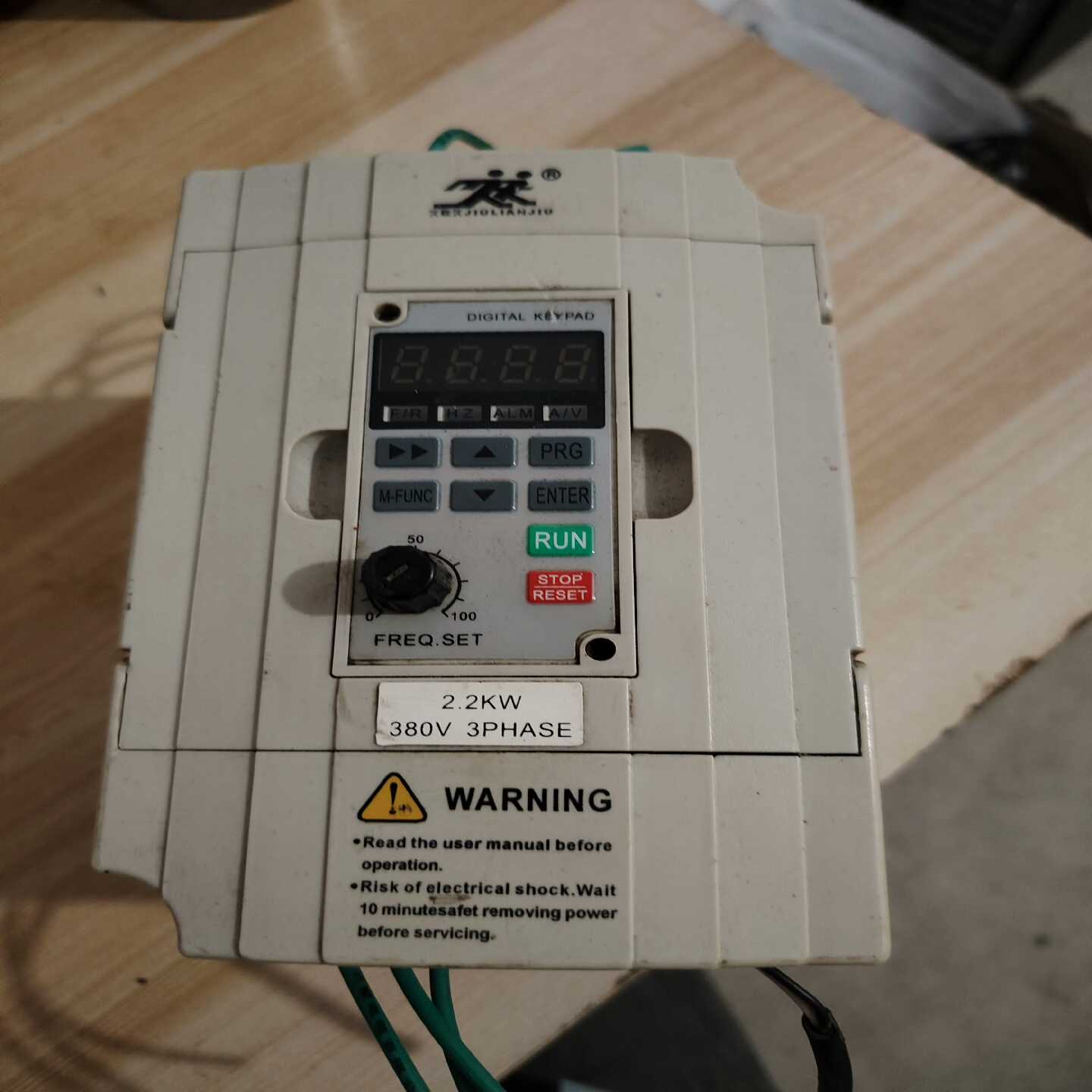 咨询-久联久变频器，JB20A-2R2G-4，2.2KW，货，
