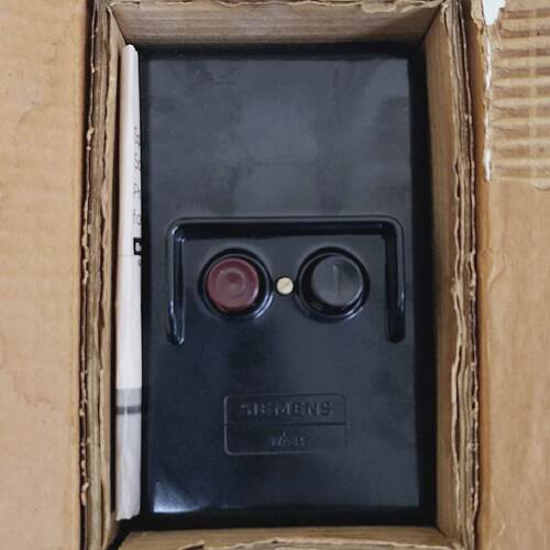 Siemens 3VA3 4208BA0 Voltage Transformer Circuit Breaker wit