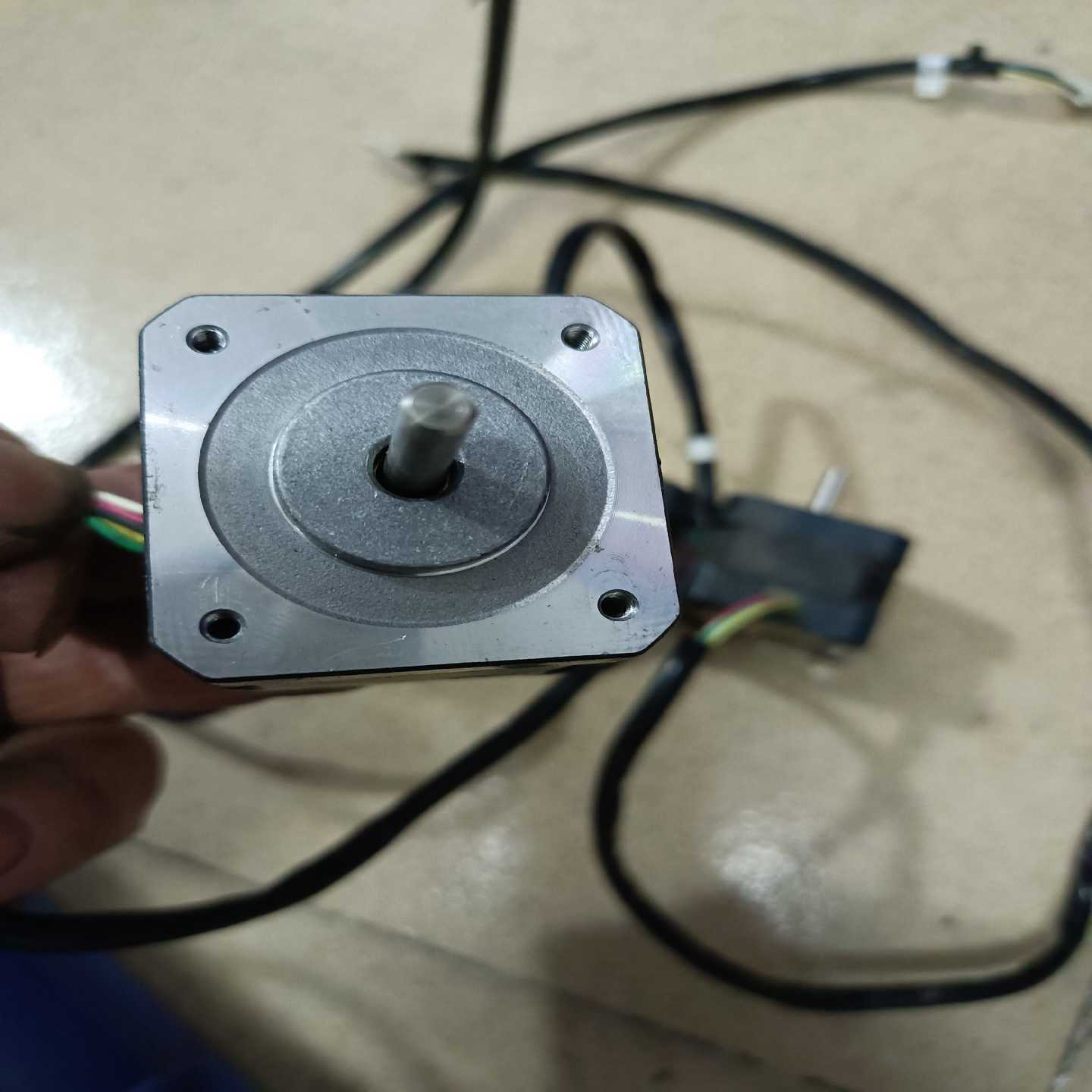 议价东方步进电机C7826-9012K，九成新，功能正常，标价为