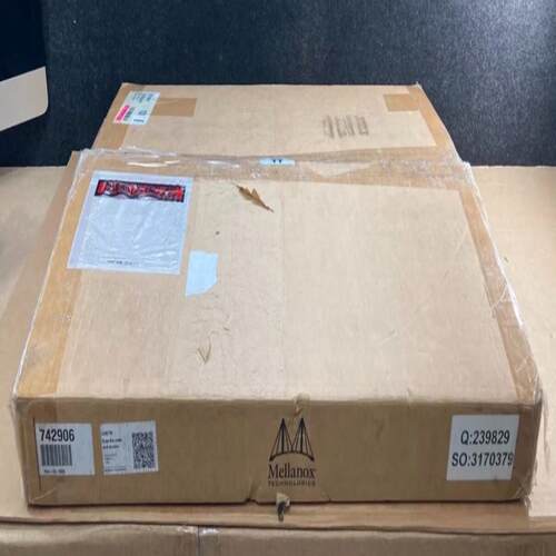 新型Mellanox Quantum QM8790 40端口(跳跳机械）