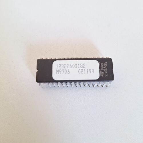 STMicroelectronics 12B2260X182  P880T  M27C100112FI Componen