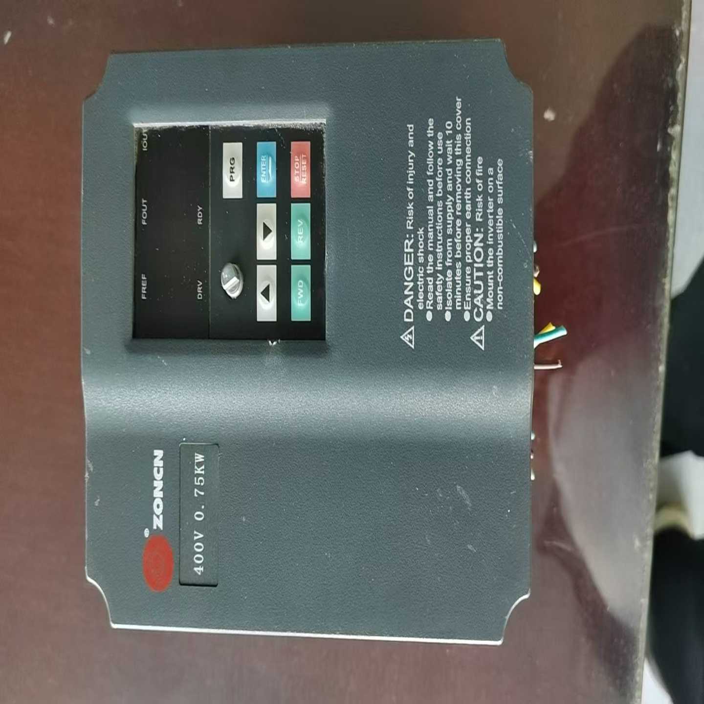 众辰变频器，H3400A0D75K，0.75kw，二手拆机，-议价