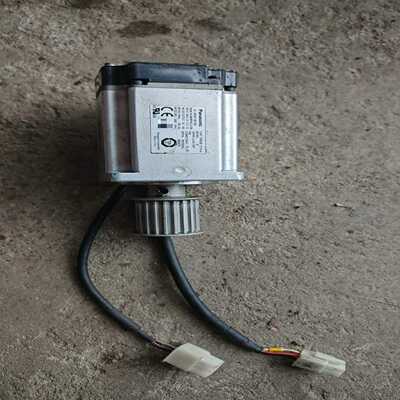 松下电机，MHMF042L1U1M，功能正常。--议价商品