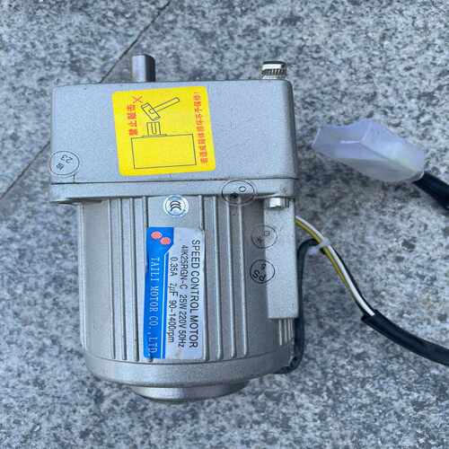 咨询-调速电机、减速电机，25W，5比，220V，直径10，成色如