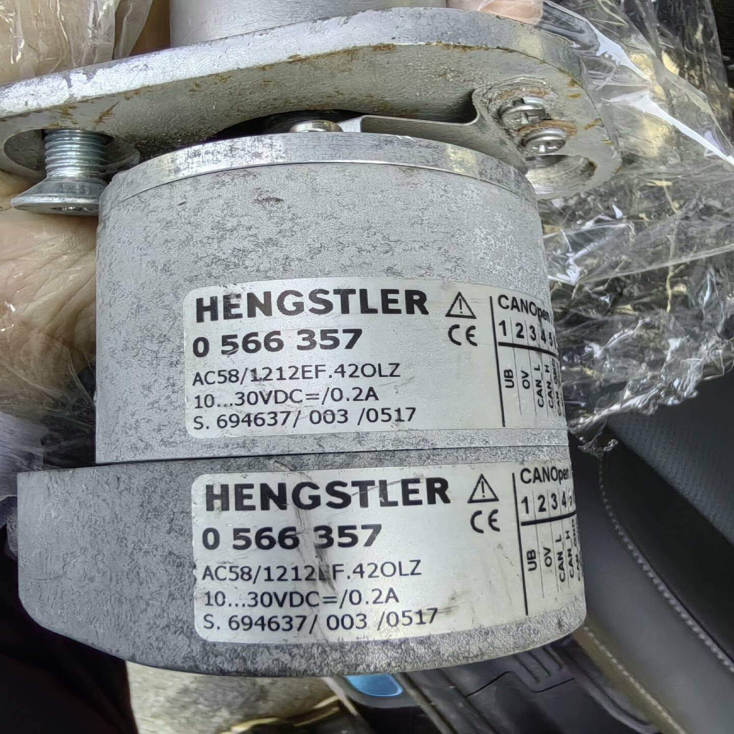 AC58/1212EF.42OLZ0566357亨士乐（零零电子）