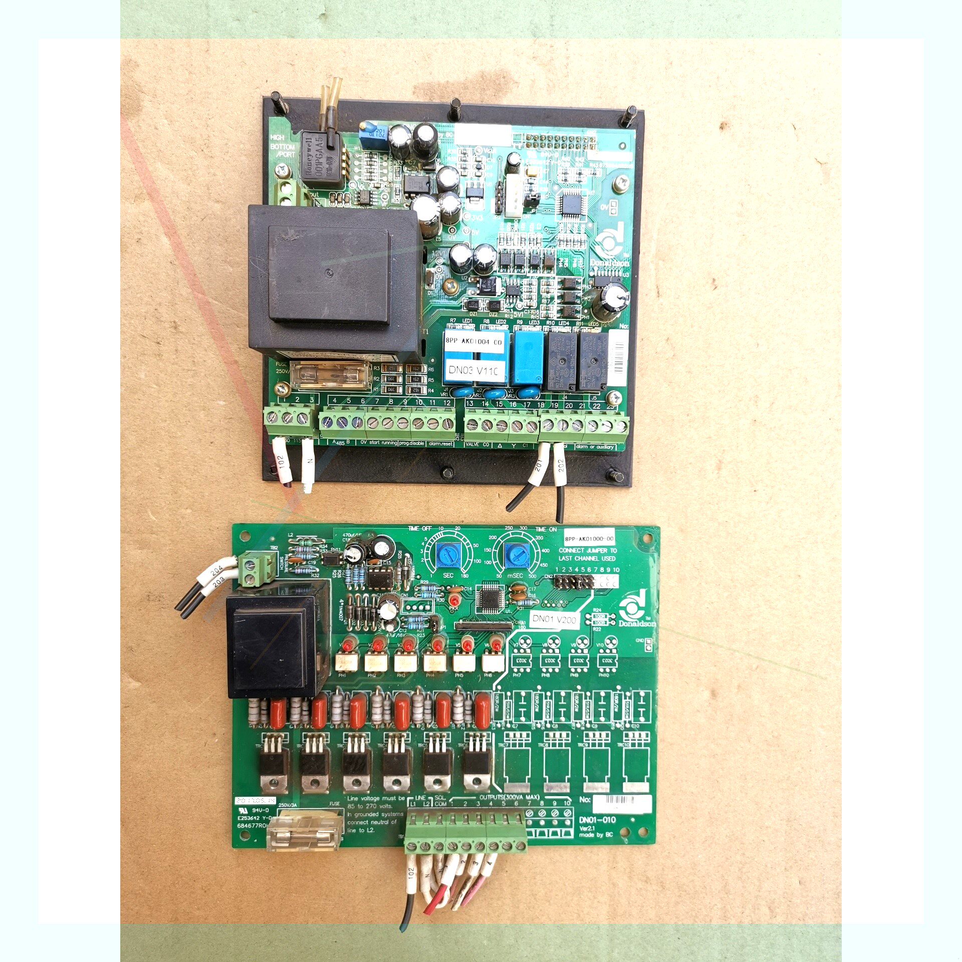 售前询价唐纳森脉冲反吹控制仪器DELTA P-C01  8PP-AK
