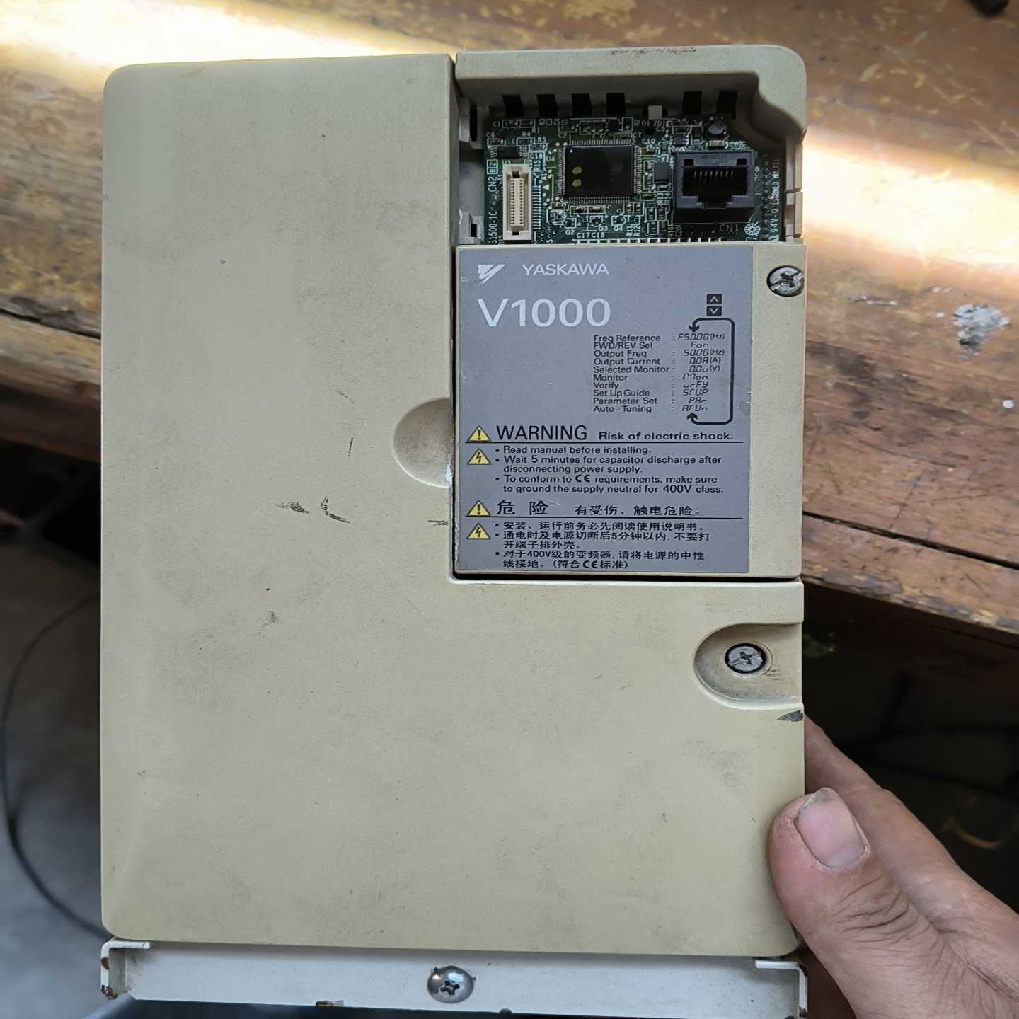 安川V1000变频器，型号CIMR-VB4A0018FAA，询价