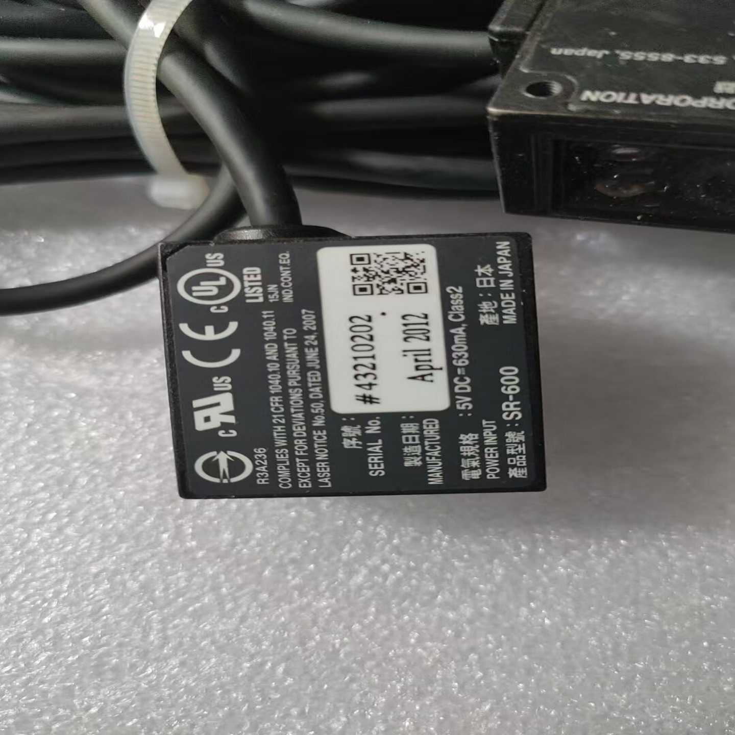 基恩士读码器SR-600有四个询价