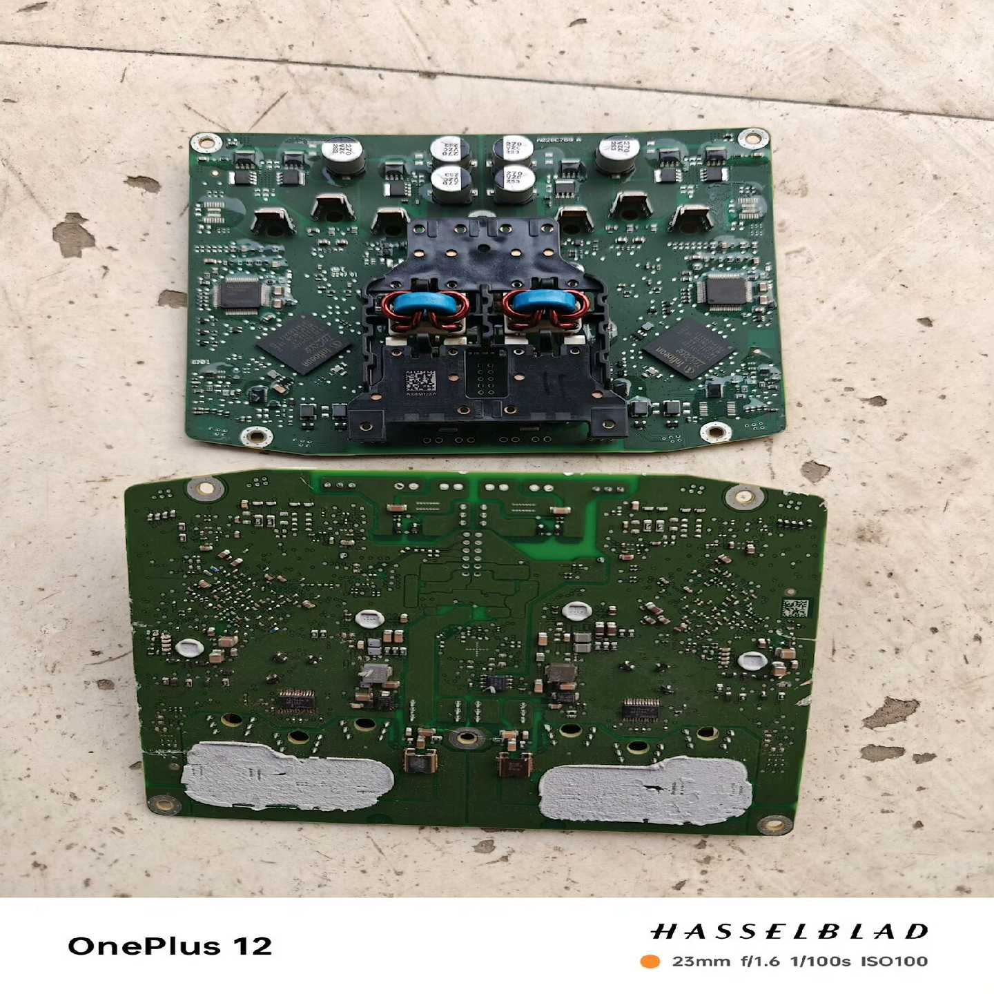 询价两张板英飞凌芯片SAK-TC367DP