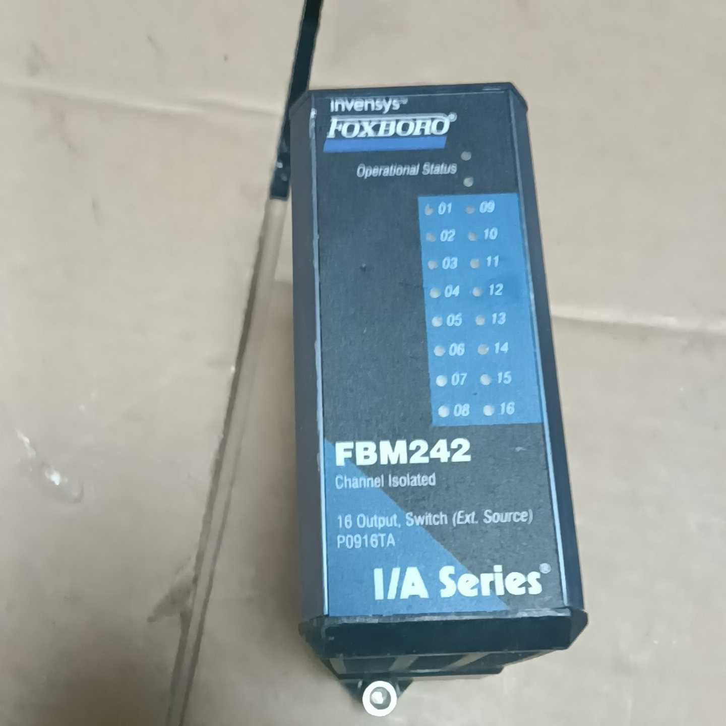 出FBM242福克斯菠萝卡件模块，带16个继电器输出，成色--议价商品