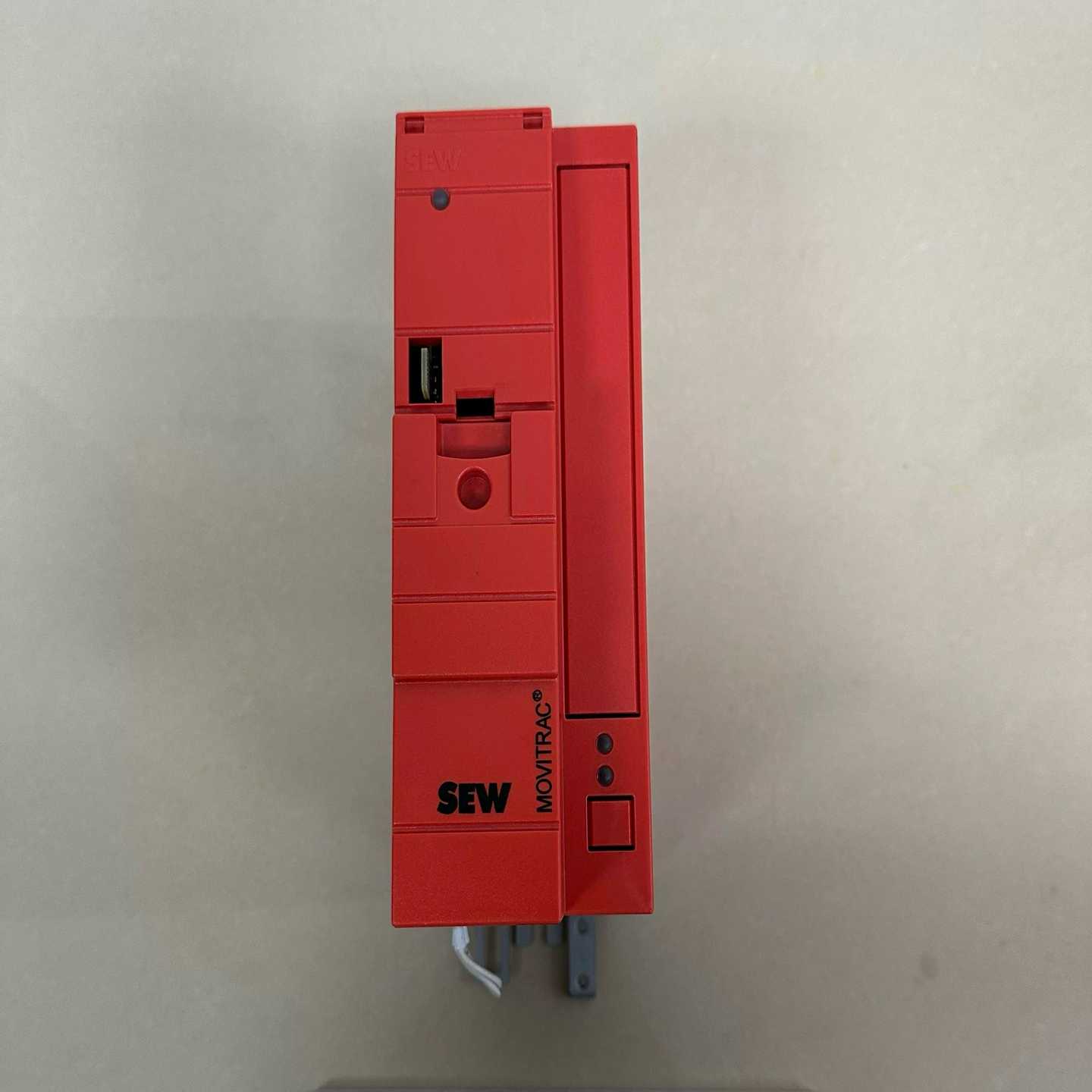 九九新SEW赛威变频器MC07B0011-5A3-4-S0询价