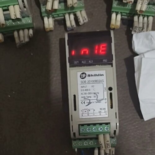 寻拆机士林导轨式安装温控器SDE一20100B02AS