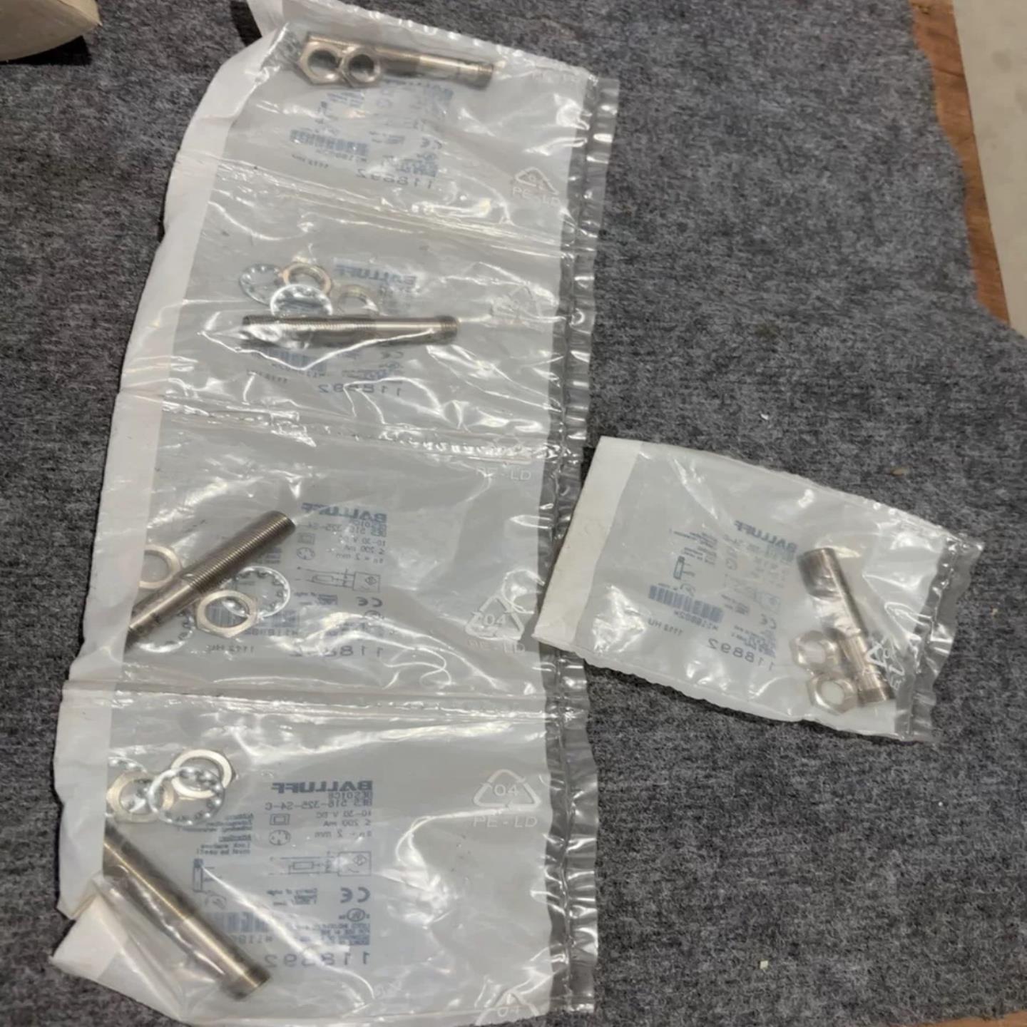 【请询价】全新正品巴鲁夫BALLUFF传感器BES516-325-S3