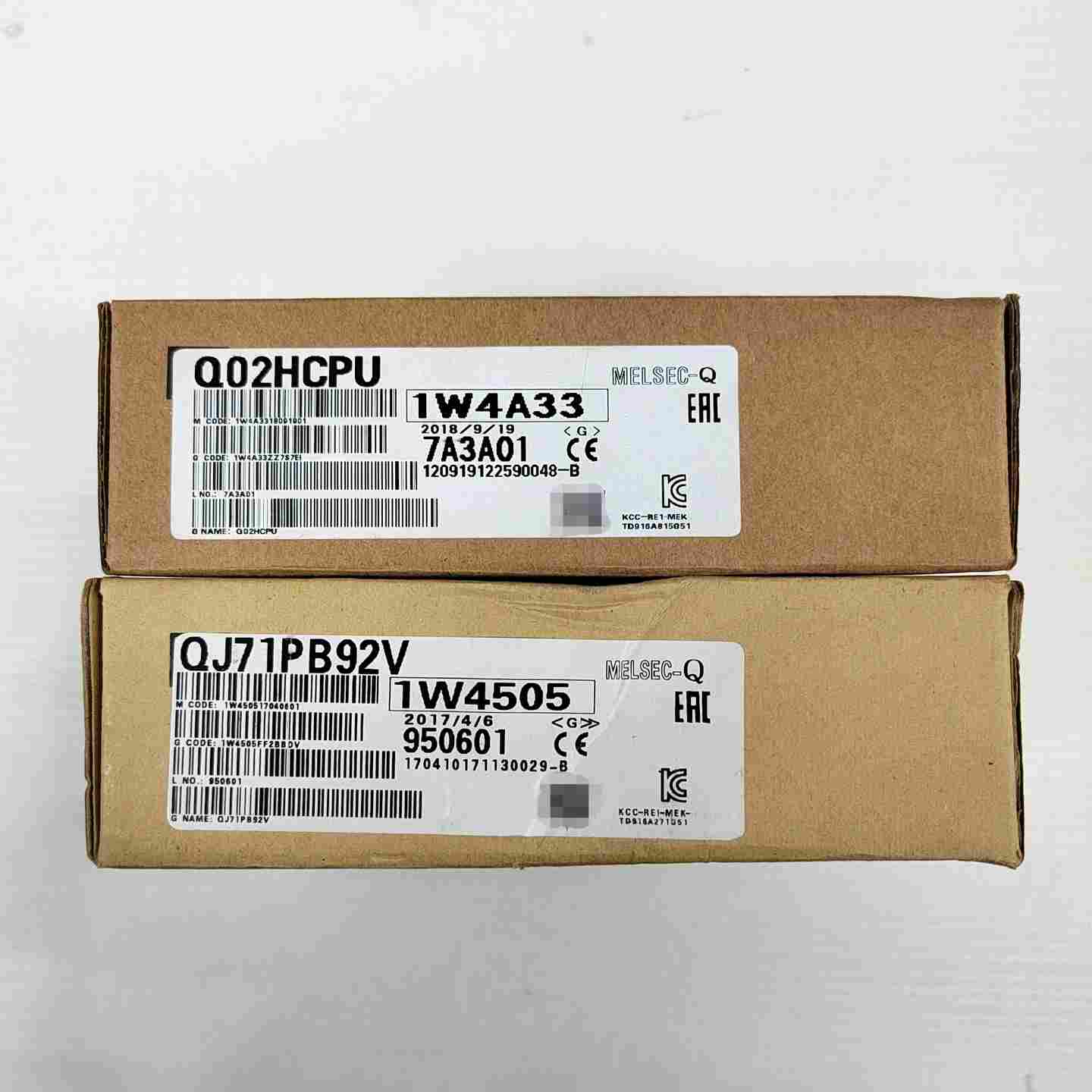 询价~日本模块QJ71PB92V 实物图片，塑料包膜没