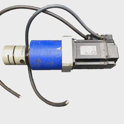 WITTENSTEIN LP 070SMF1101013S  OMRON SGMAV04A3A61  MAYR ROBA