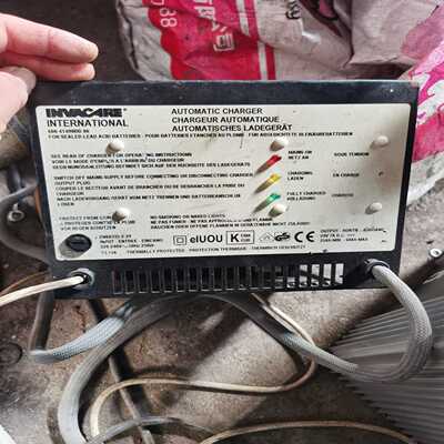 INVACARE充电器，自动控制充电器。进口货，充电电压24-议价
