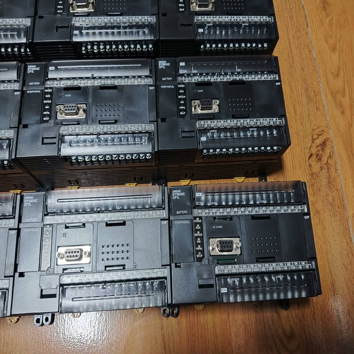 议价欧姆龙PLCCP1L-M40DR-D，功o能正常，成色为实图现货/维修