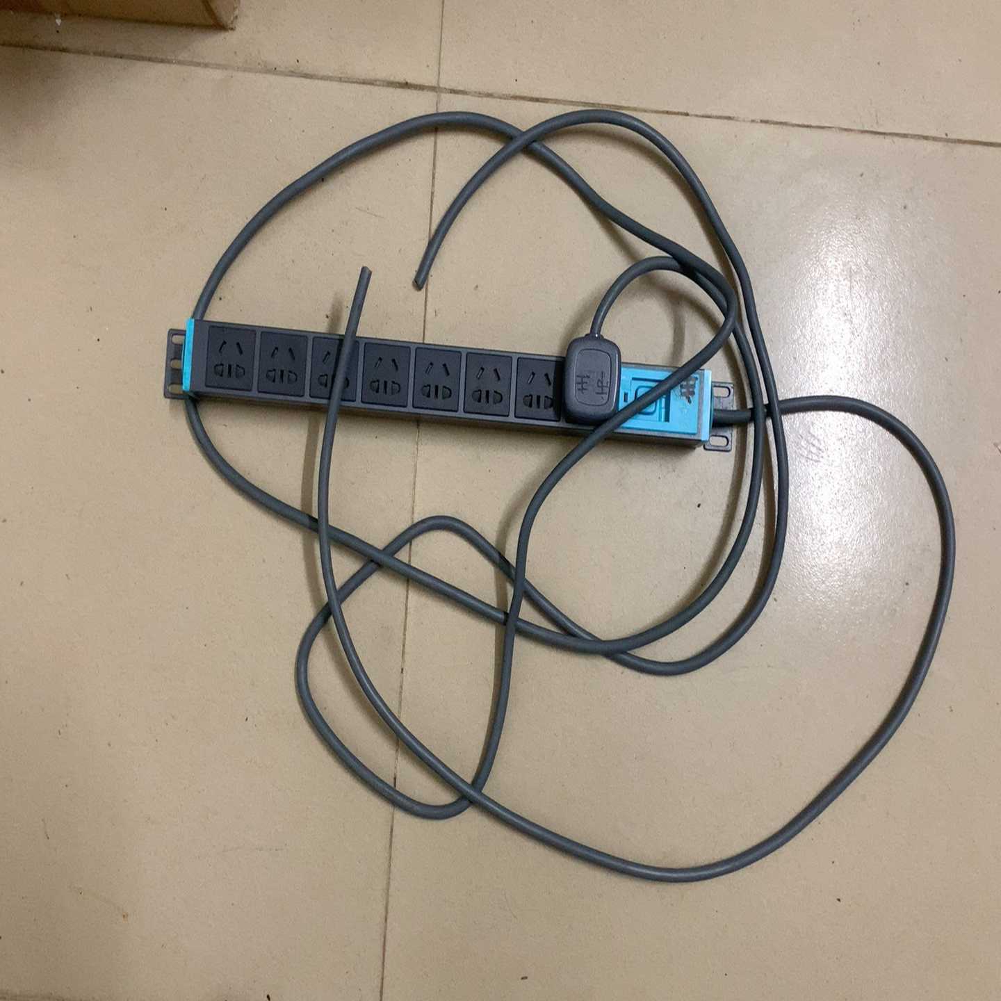 议价公牛机柜插座PDU专用排插带4米3*1M.5平方米长线GN维修/现