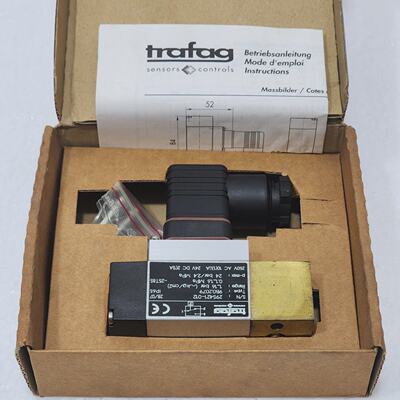 TRAFAG 9B0.2079 PST PICOSTAT PST164 116BAR 250V AC  24V DC