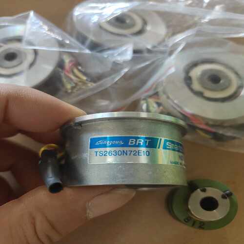 多摩川TS2630N72E10旋转编码器，的，成色很【卡奥电子】