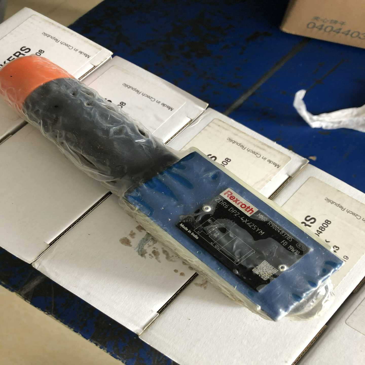 配件R900483785型号ZDR6DP2-4X25YM叠加式减压阀力士乐Rex议价