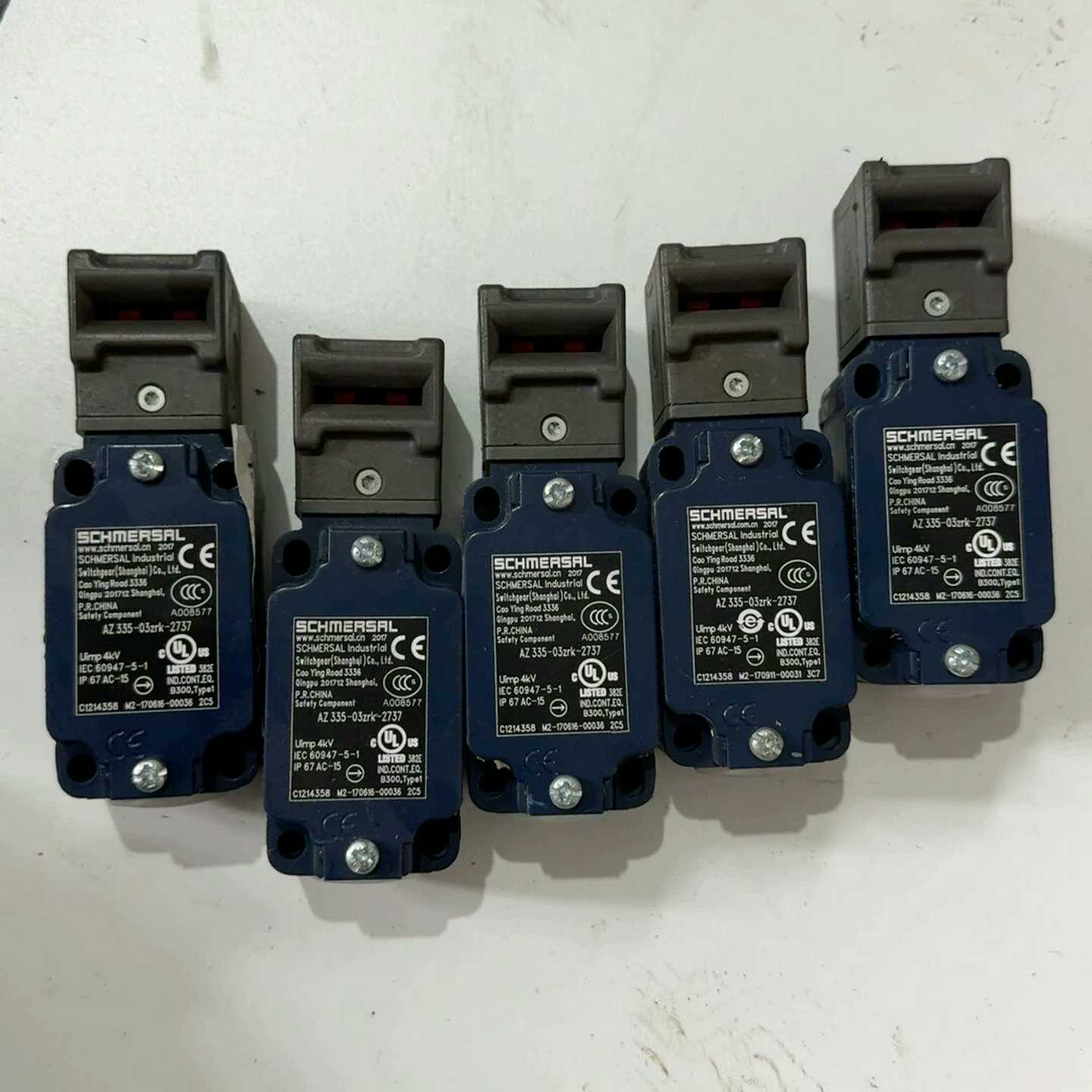 施迈赛安全门行程开关AZ335-03ZRK-2737有货，询价