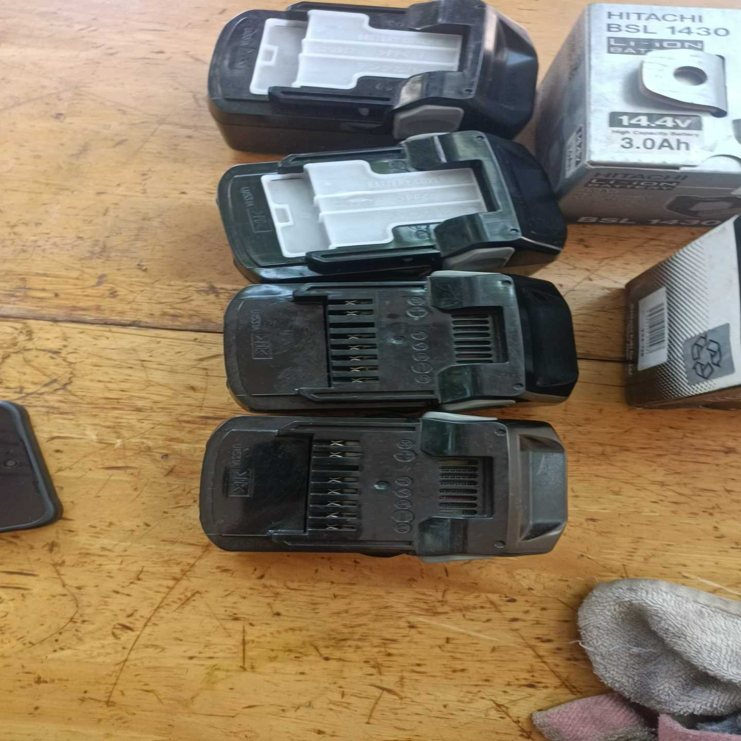 日立18VBSL1830电池,3.0Ah容量,拆机实物拍摄--议价商品