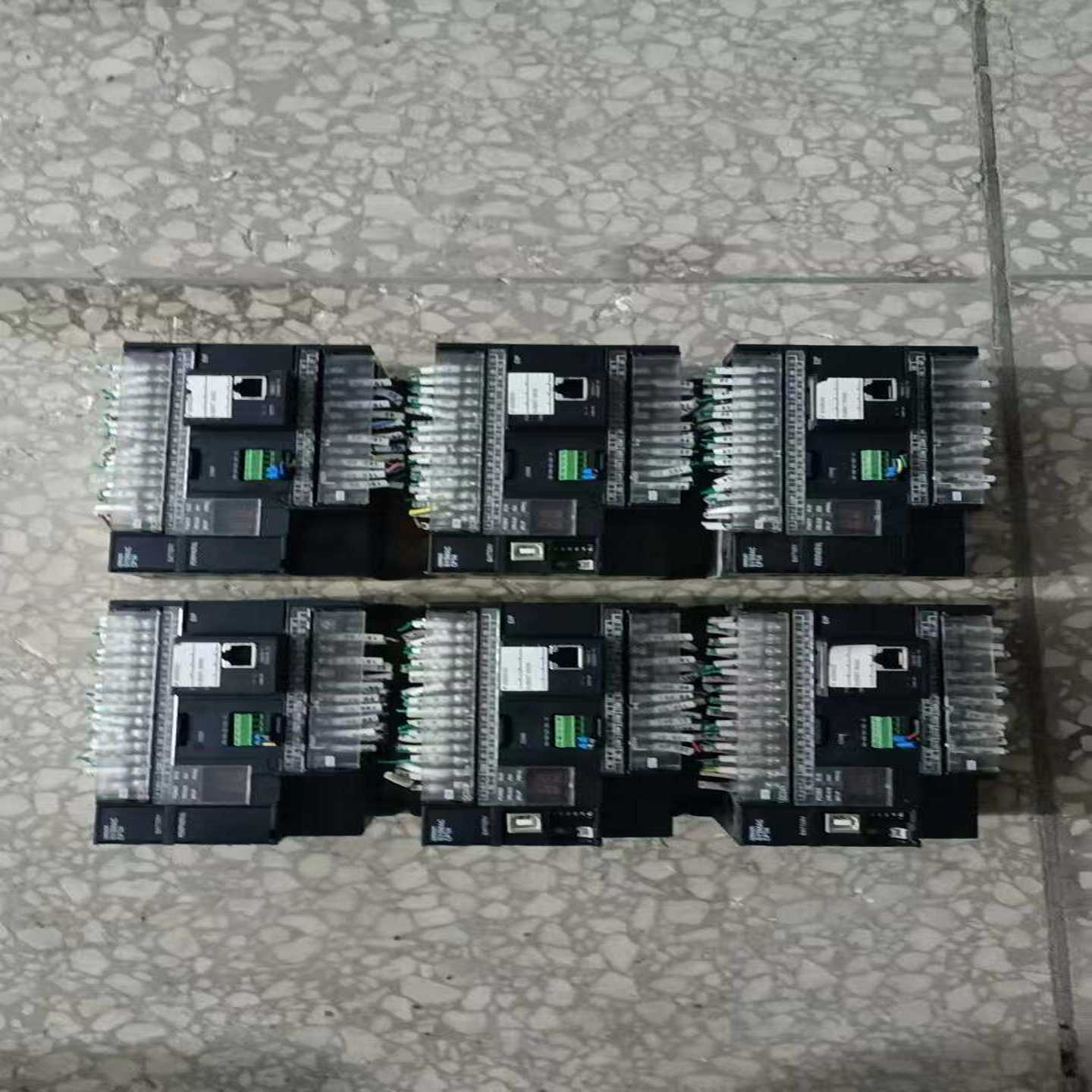 咨询-plc，型号CP1H-X40DT-D，带有一个10BA