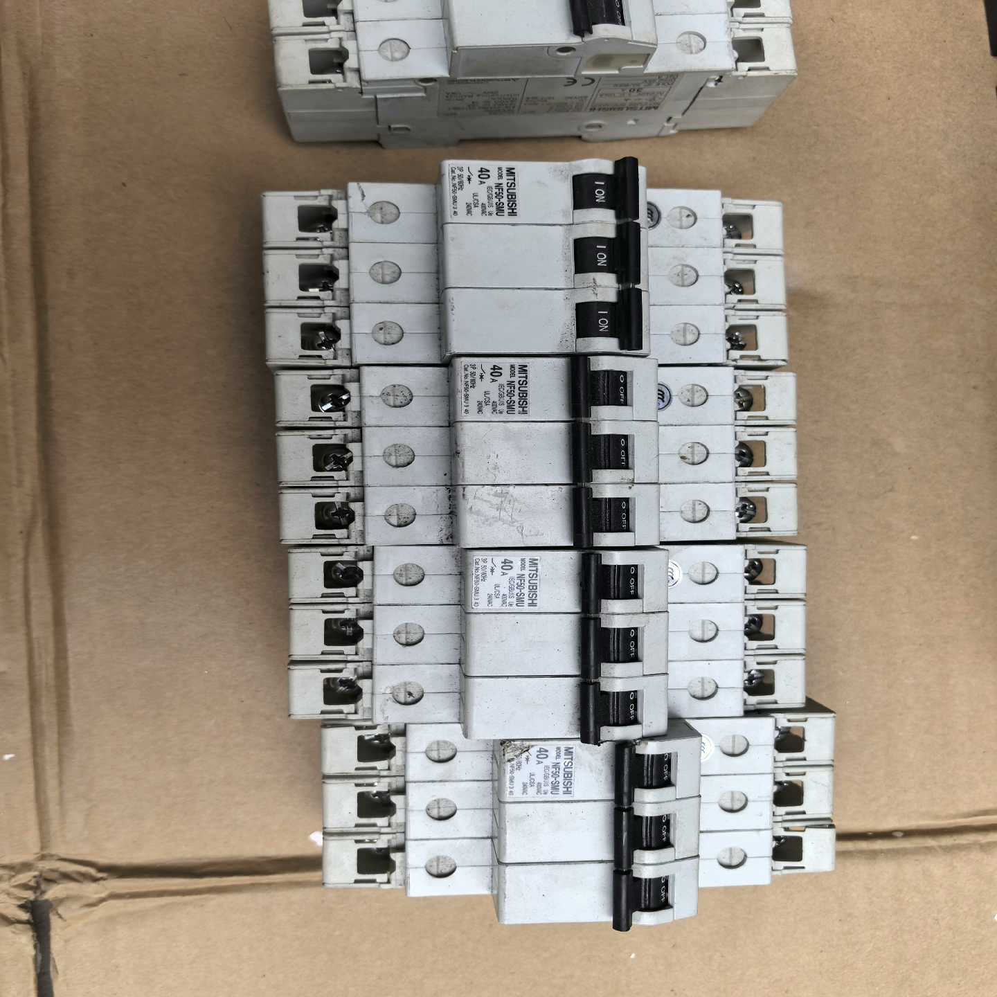 议价正品MITSUBISHI三菱NF50-SMU现货/维修l