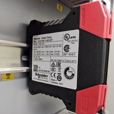 议价施耐德安全继电器XPSVNE1142HSP全新原装正品现货议价