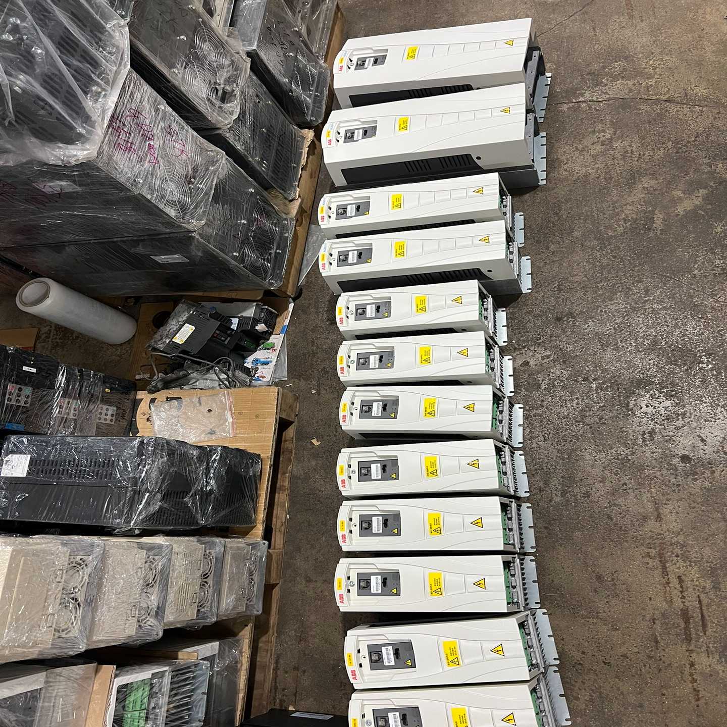 ABB变频器ACS510，ACS550，2.2KW，3KW，询价