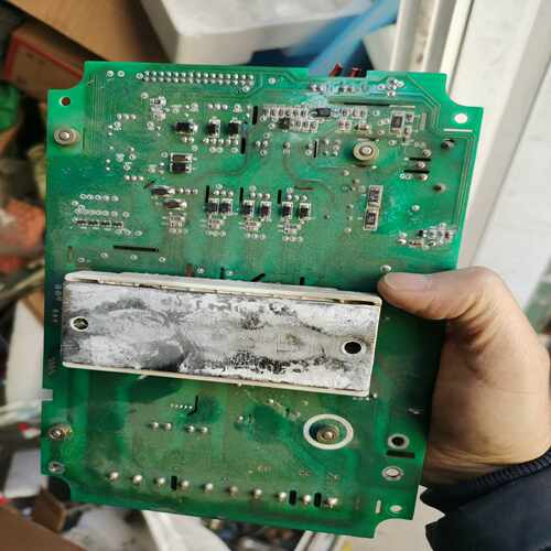 富士变频器F1S 18.5KW F1-PP18.5-4 ~询价