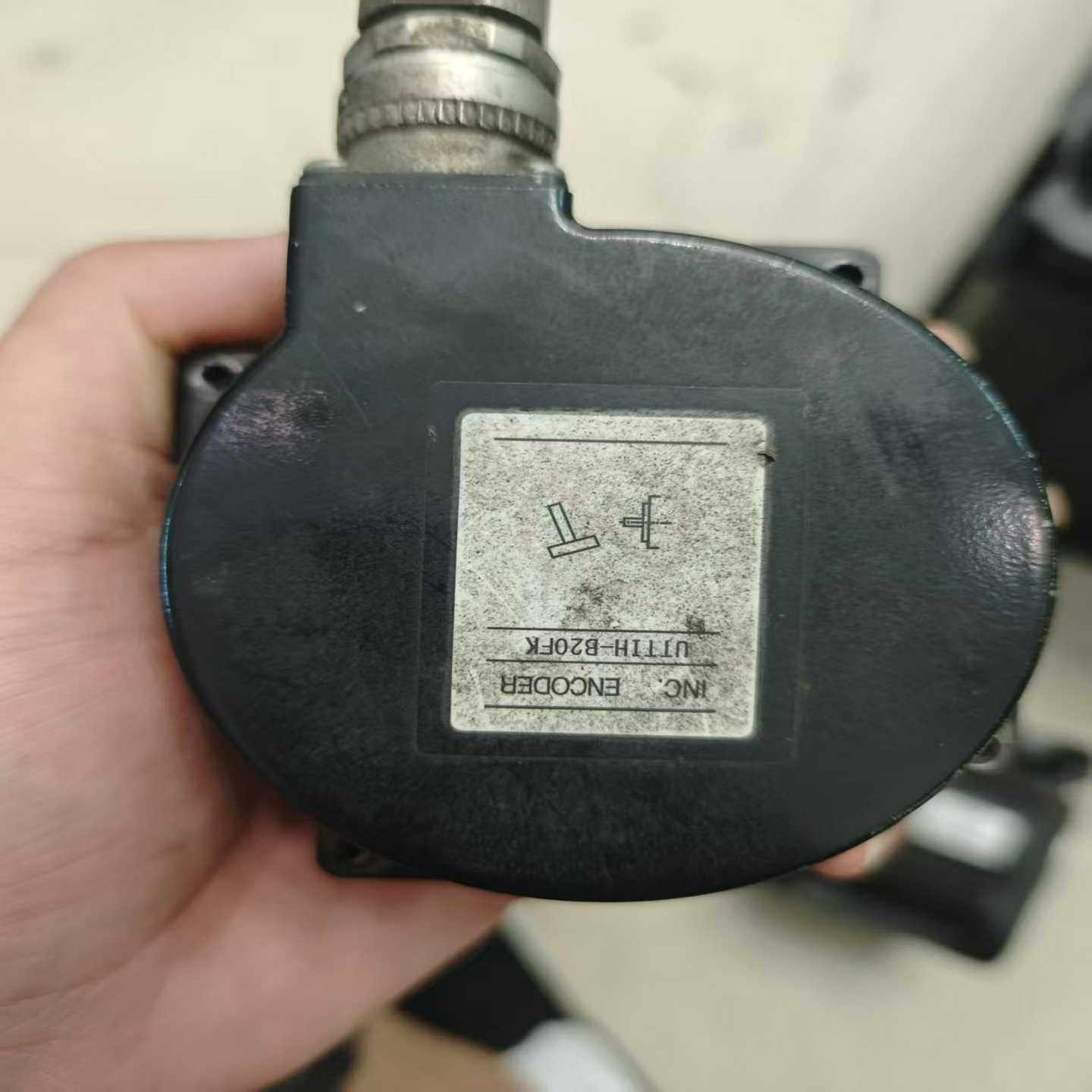 编码器UTTIH-B20FK功能正常