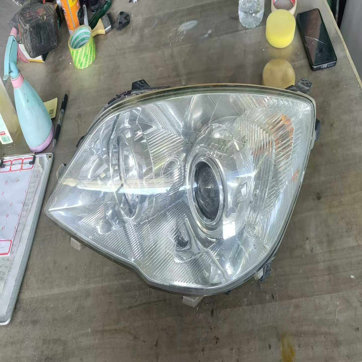 F111哈弗H6左前大灯，原厂拆车大灯，内部小瑕疵，全脚--议价商品