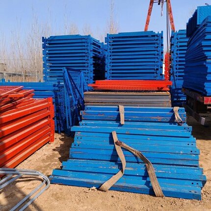 桥梁施工基坑高墩建筑施工笼梯笼式爬梯箱式爬梯带防护网安全爬