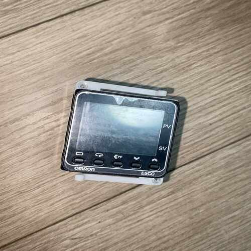 E5CC-RX2DSM-800，几乎没有使用过，实~询价