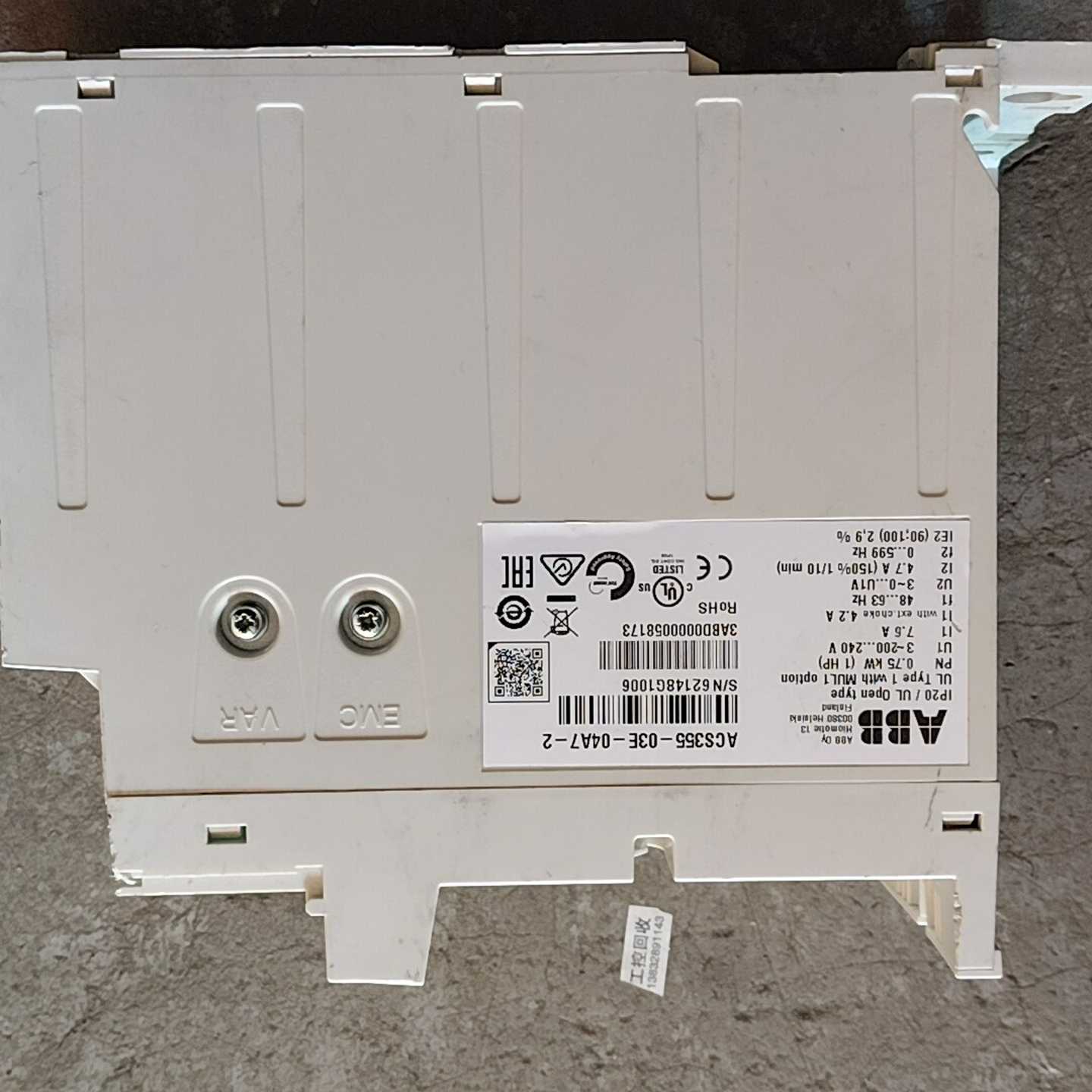 ABB变频器ACS355-03E-04A7-2，0.75KW--议价商品
